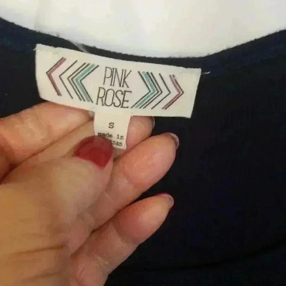 Hi-Low Super Soft Black Top - Picture 4 of 5